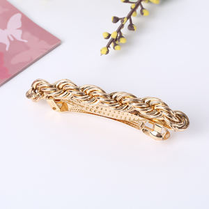 Vente de gros Accessoires de coiffure couleur or pour <span class=keywords><strong>femme</strong></span>, <span class=keywords><strong>barrette</strong></span> en métal croco pour <span class=keywords><strong>cheveux</strong></span> épais - Product Image 6