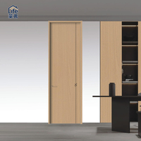 Portes intérieures en bois écologique populaires en gros pour usines, portes de chambre en bois résidentielles