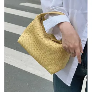 mode dame echtes leder schnitt herz eimer handtaschen geldbörse für damen schicke freizeit-schloss-tasche aus guangzhou fabrik