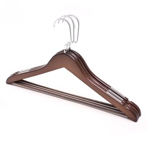 Cintre <span class=keywords><strong>en</strong></span> <span class=keywords><strong>bois</strong></span> triangulaire robuste, léger, portable, lisse et pratique, idéal pour la maison - Meilleure vente - Product Image 2
