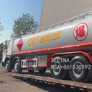 Camión Cisterna Diésel Usado Sinotruck Howo 6x4, 51-450hp, Almacén Personalizable y Compartible - Product Image 4