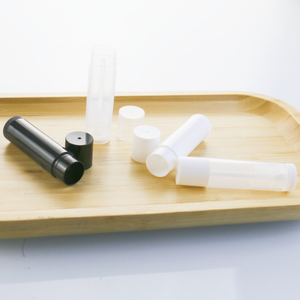 Bouteilles de rouge à lèvres en plastique 5g pour soins de la peau Pommade à lèvres Miel Gelée de pétrole Baume à lèvres Tubes en plastique avec couvercle - Product Image 5