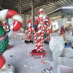 Décoration <span class=keywords><strong>de</strong></span> Noël Candyland, décoration commerciale pour centre commercial, grande décoration <span class=keywords><strong>de</strong></span> bonbons, <span class=keywords><strong>canne</strong></span> en <span class=keywords><strong>fibre</strong></span> <span class=keywords><strong>de</strong></span> <span class=keywords><strong>verre</strong></span> colorée - Product Image 2