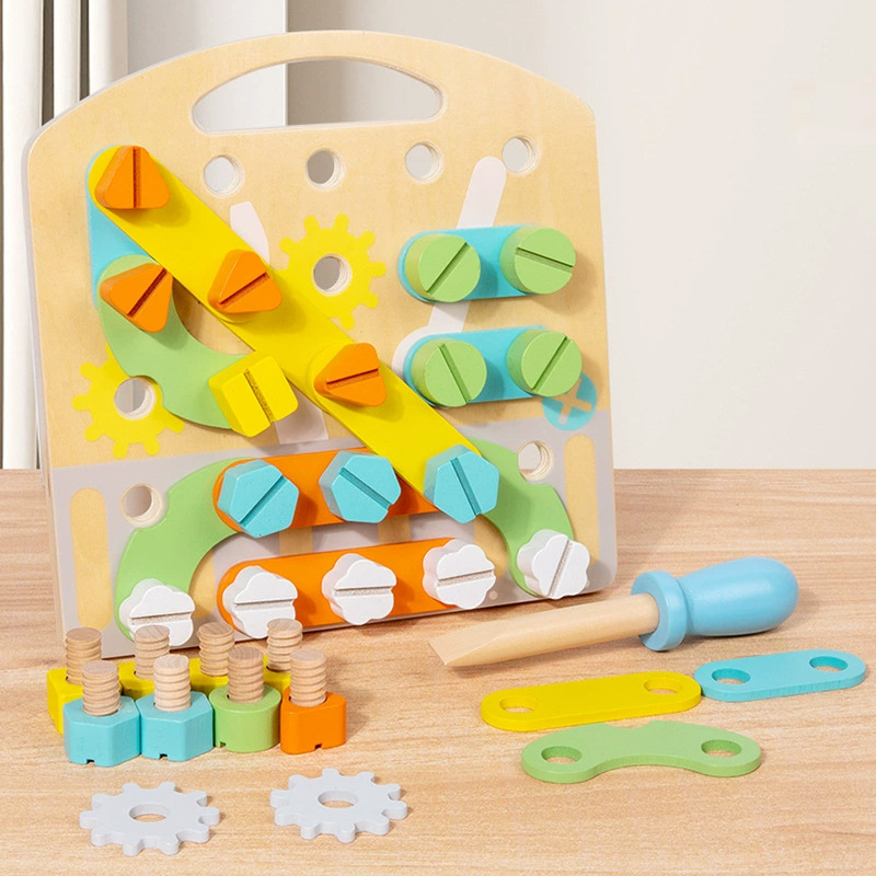 Divertida tabla para apretar tornillos