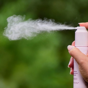 Shampoo Secco Biologico OEM in Polvere Spray Volumizzante <span class=keywords><strong>per</strong></span> la Cura dei <span class=keywords><strong>Capelli</strong></span>, <span class=keywords><strong>per</strong></span> il Controllo del Sebo e il Volume con Polvere di Argilla - Product Image 2