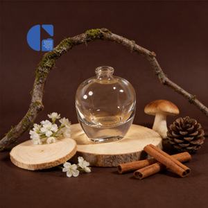 Flacon de parfum miniature en verre de 30 ml inspiré des galets, forme organique symétrique, flacons de parfum à fond épais, emballage de parfum haut de gamme - Product Image 1