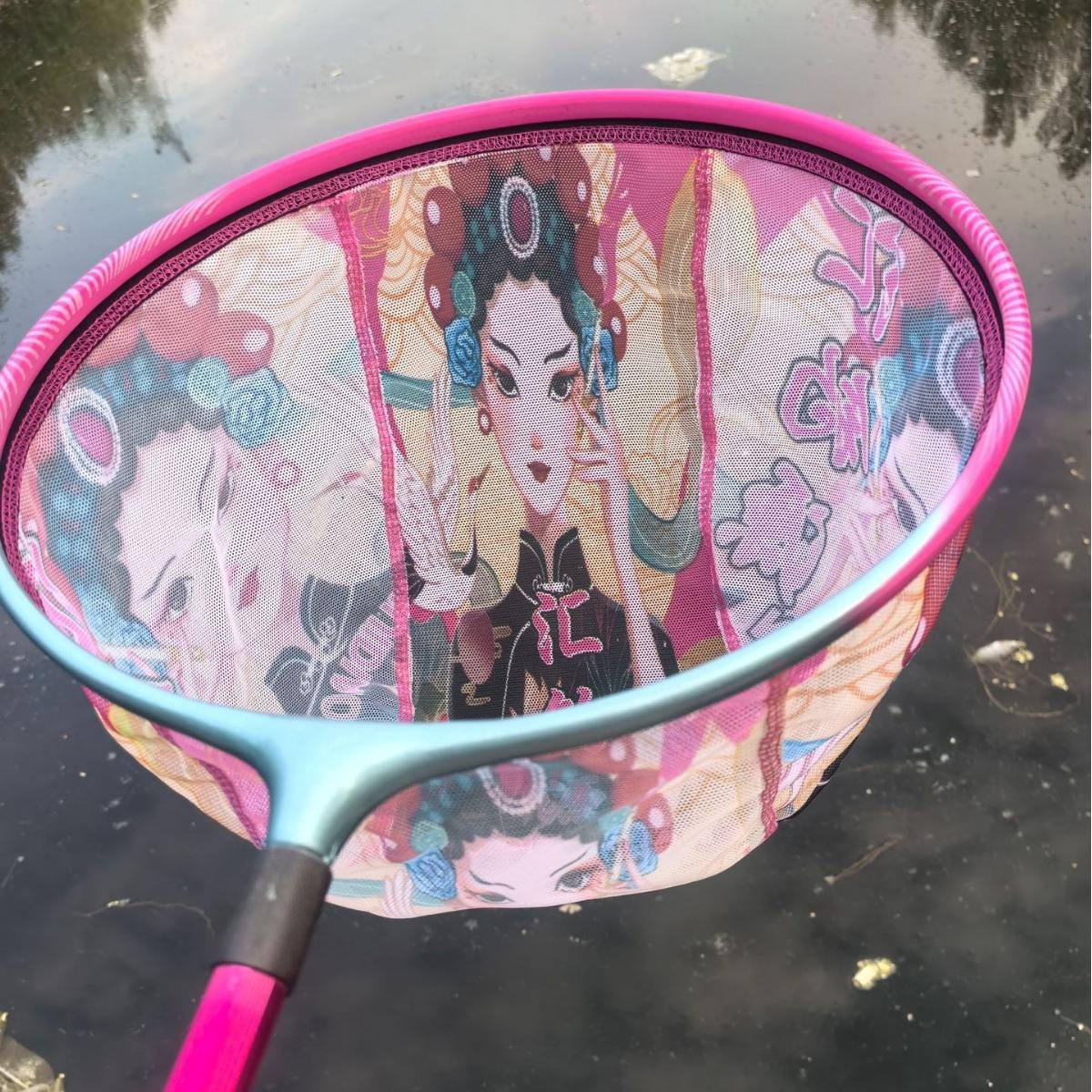 One-piece circle of female lead head