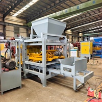 Machine de production automatique de blocs de béton QT4-15
