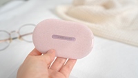 KUANGXIANG Meilleure vente e-commerce : Haut-parleur de chevet 2-en-1 sous oreiller avec fonction d'aide au sommeil, minuteur apaisant et bruit blanc
