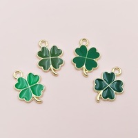 Pendentif personnalisé en métal porte-bonheur trèfle à quatre feuilles pour la fabrication de bijoux bracelet collier accessoires porte-clés