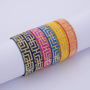 Bracelet Bohème Mexicain Fait Main en Perles Tissées Multicolores, Bracelets Tendance en Perles de Rocailles - Product Image 3