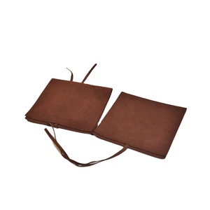 Pochette à bijoux en daim marron foncé avec logo embossé personnalisé, fermeture à cordon - Product Image 6