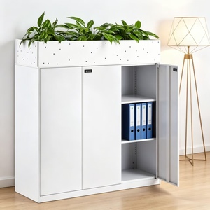 Armoire de rangement moderne en métal à trois portes, grande capacité, avec cloisons, autoportante, en acier durable, <span class=keywords><strong>pour</strong></span> bureau et <span class=keywords><strong>studio</strong></span> - Product Image 2