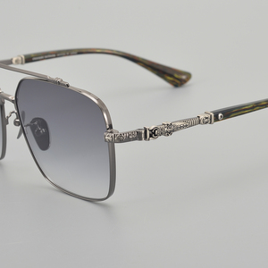 CH8078 Lunettes de soleil carrées en titane de haute qualité pour hommes Large Outdoor Designer Brand Gradient Color Shades Ultra-Light Logo Lens - Product Image 6