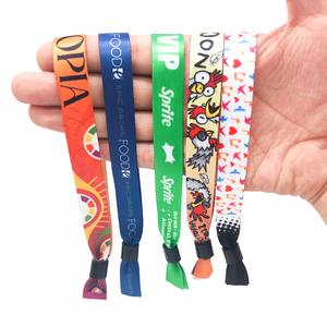 Pulseras de Tela Personalizadas con Logotipo Impreso de Lujo Ecológicas de 10 mm con Cierre Deslizante, Pulseras Textiles Personalizadas para Año Nuevo - Product Image 5