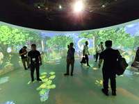 Projecteur Mural Interactif de Mapping 3D Personnalisé avec Système de Projection Visuelle Immersive