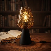 Lampe de table minimaliste nordique pour salon, décoration de chevet, lampe de bureau LED marron, lampe de table en métal pour hôtel