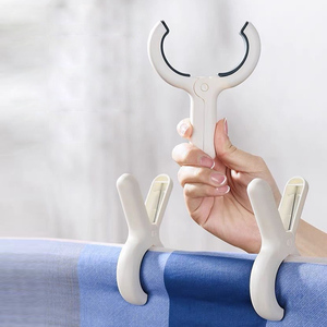 2024 gros en plastique robuste pinces à linge <span class=keywords><strong>plage</strong></span> serviette Clips couverture grande blanchisserie coupe-vent <span class=keywords><strong>pince</strong></span> en plastique - Product Image 2