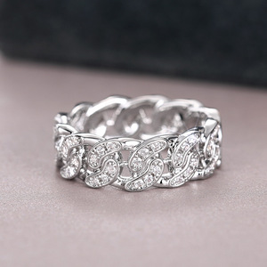 Anello Minimalista di Design per Donne, Elegante Gioiello da Dito alla Moda - Product Image 5