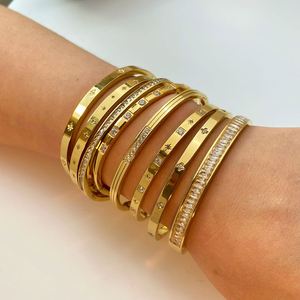 Bracelet Jonc en <span class=keywords><strong>Acier</strong></span> <span class=keywords><strong>Inoxydable</strong></span> Plaqué Or 18 Carats avec Zircone Cubique, Bijou de Mode Luxe de <span class=keywords><strong>Marque</strong></span> Célèbre pour Femme, Vente en Gros - Product Image 4
