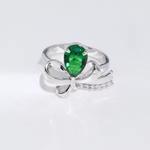 Custom Fashion Jewelry Rings 925 Sterling Silver Rings Green Emerald Wedding Couple Ring for Women 50 Heart Customized Zircon