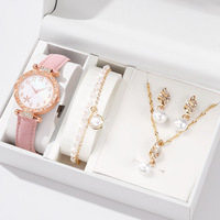 Coffret Cadeau 5 Pièces pour Femme : Montre à Quartz, Bracelet de Perles, Collier, Boucles d'Oreilles – Idéal pour Baby Shower, Cadeau de Naissance, Anniversaire de Fille, Faveur de Fête