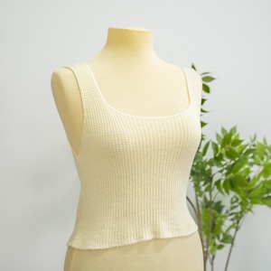 Top de punto 100% acrílico con cuello, color liso, antiarrugas, estilo sencillo, tejido en Vietnam - Product Image 6