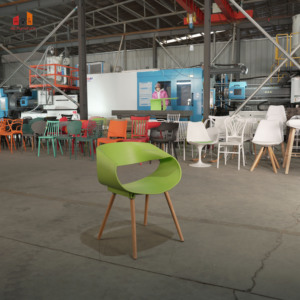 Fauteuil en plastique <span class=keywords><strong>scandinave</strong></span> avec design incurvé et pieds en hêtre naturel, fauteuil confortable pour la maison, le café et le balcon - Product Image 3