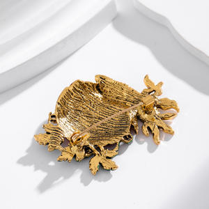 Broche Halloween personnalisée en forme de maïs <span class=keywords><strong>et</strong></span> de citrouille, avec effet goutte d'huile, motif fruits <span class=keywords><strong>et</strong></span> légumes, pour vêtements, cardigan, épingle anti-reflet - Product Image 4