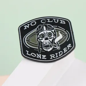 Shmik Punk Fumer Crâne avec Lettres NO CLUB LONE RIDER Émail Métal Drôle Pins Broches Badges Sac À Dos Vêtements DIY Patch - Product Image 4