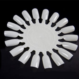 Kit Profesional de Práctica de Uñas Redondas de 18 Colores, Moldes Circulares <span class=keywords><strong>para</strong></span> Uñas con Tablero de Exhibición <span class=keywords><strong>para</strong></span> Muestras de Esmalte de Gel y Entrenamiento de Arte - Product Image 5