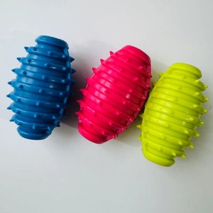 <span class=keywords><strong>Juguetes</strong></span> Ecológicos <span class=keywords><strong>para</strong></span> Masticar <span class=keywords><strong>para</strong></span> <span class=keywords><strong>Perros</strong></span>, <span class=keywords><strong>Juguetes</strong></span> Interactivos Duraderos <span class=keywords><strong>para</strong></span> Animales Pequeños, Pelota <span class=keywords><strong>de</strong></span> Rugby, <span class=keywords><strong>Juguetes</strong></span> <span class=keywords><strong>para</strong></span> Mascotas <span class=keywords><strong>de</strong></span> TPR Seguros y No Tóxicos, Empacados en Bolsa - Product Image 3