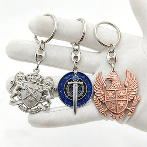 ชุดพวงกุญแจโลหะวินเทจลายสิงโต ดาบ และนกอินทรีเคลือบเงา เหมาะสำหรับเป็นของขวัญและเครื่องประดับประจำวัน - Product Image 1