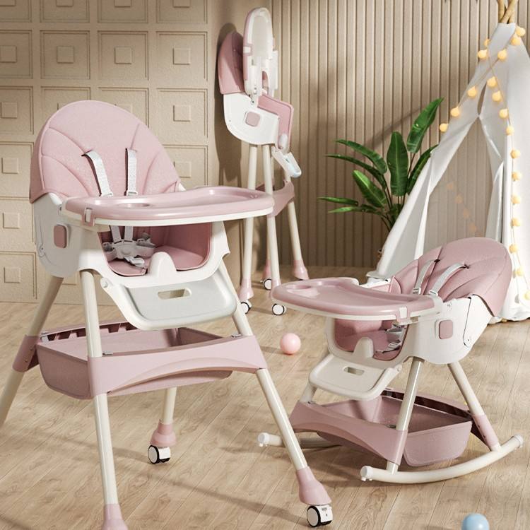 Modelo insignia con ruedas rojas y cesta de almacenamiento curva.