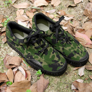 Botas tácticas de lona y goma para <span class=keywords><strong>hombre</strong></span>, <span class=keywords><strong>zapatos</strong></span> vulcanizados de camuflaje para uso en exteriores - Product Image 2