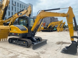 Excavatrice sur chenilles d'occasion XE60G PRO, économique, petite pelle de 6 tonnes pratique pour les travaux sur sites ruraux et la construction de canaux d'irrigation - Product Image 4