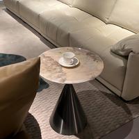 Table d'appoint ronde en marbre naturel avec base métallique conique de luxe, personnalisable, pour salon, table d'angle de canapé, pour hôtel, appartement