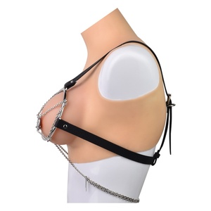 ที่หนีบหัวนม QK-B8107 แบบ BDSM ทำจากโลหะสแตนเลส สายหนังรัดตัว ของเล่นทางเพศสำหรับคู่รัก ผลิตภัณฑ์สำหรับการเล่นบทบาทสมมติ ขายส่งจากโรงงาน - Product Image 3