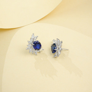 Pendientes de Plata 925 con Zafiro Azul Cultivado en Laboratorio, Accesorio de Moda de Lujo para Mujer - Product Image 2