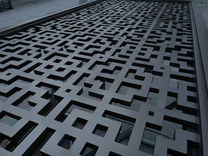 Paneles de Revestimiento UHPC Ecológicos con Certificación CE, Reforzados con Fibra, Ignífugos y Duraderos para Edificios Comerciales Europeos - Product Image 6