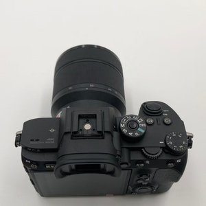 <span class=keywords><strong>Appareil</strong></span> <span class=keywords><strong>photo</strong></span> plein format <span class=keywords><strong>Sony</strong></span> Alpha 7R III <span class=keywords><strong>A7R3</strong></span> en gros avec kit objectif 28-70mm OSS, 42,4MP, 4K, double carte SD, batterie Z, pack professionnel - Product Image 5