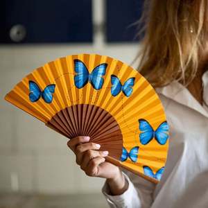 Abanicos Plegables de Tela con Grabado de Bambú Personalizados de Fábrica, Abanicos Plegables Clásicos con Temática Deportiva Personalizados al por Mayor - Product Image 1