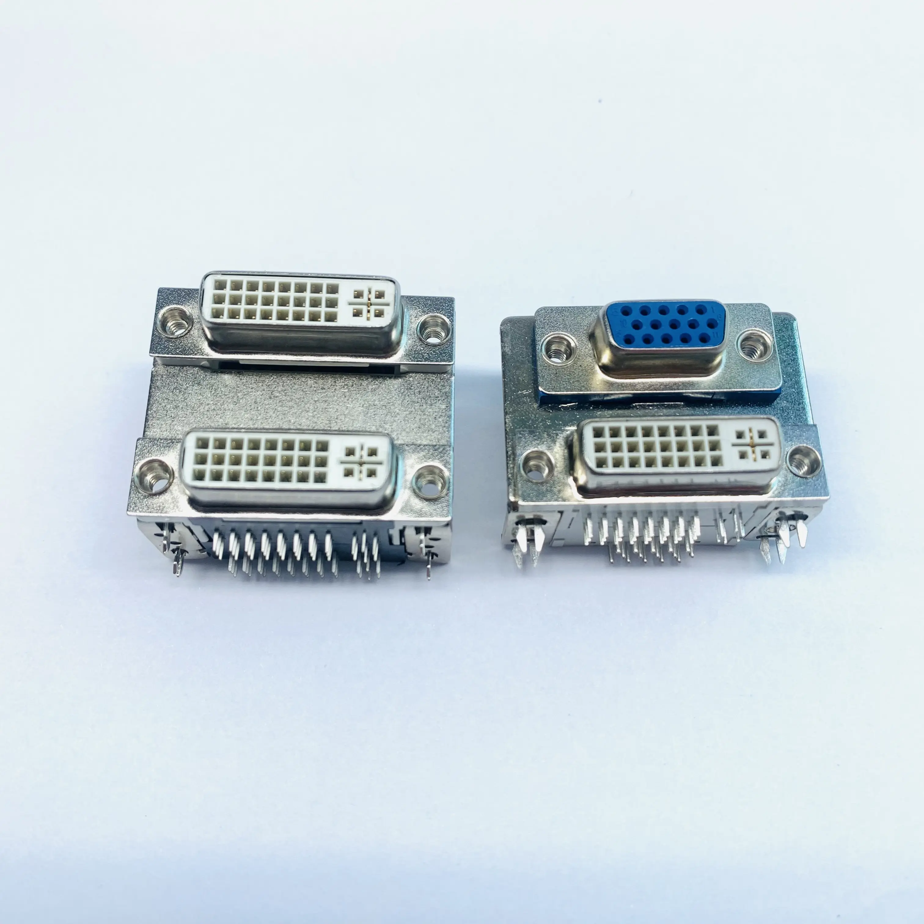 סיטונאי pcb DVI-D ל מתאם vga DVI-D 24 + 1 סיכה כבל קישור כפול dvi זכר עם 2 ליבות זהב 1.8 מ'