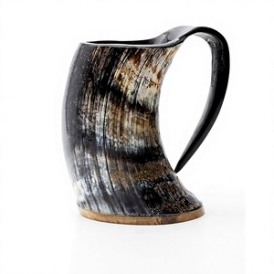 Jarra para Beber con Diseño de Cuerno - Product Image 3