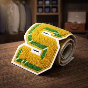 Ultima toppa 3D <span class=keywords><strong>S</strong></span> con lettera in ciniglia di design personalizzato di buona qualità per accessorio di abbigliamento - Product Image 3