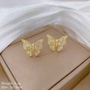 Conjunto de Collar y Aretes de Acero Inoxidable con Mariposa TZ078, Joyería Formal de Noche con Cristales Microincrustados para Mujer - Product Image 6