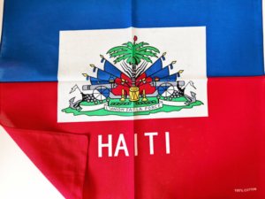 Venta al por mayor de pañuelos caribeños multifunción personalizados, pañuelo cuadrado de algodón con bandera de país de Haití para uso en exteriores, diseño jamaicano de EE. UU. - Product Image 3