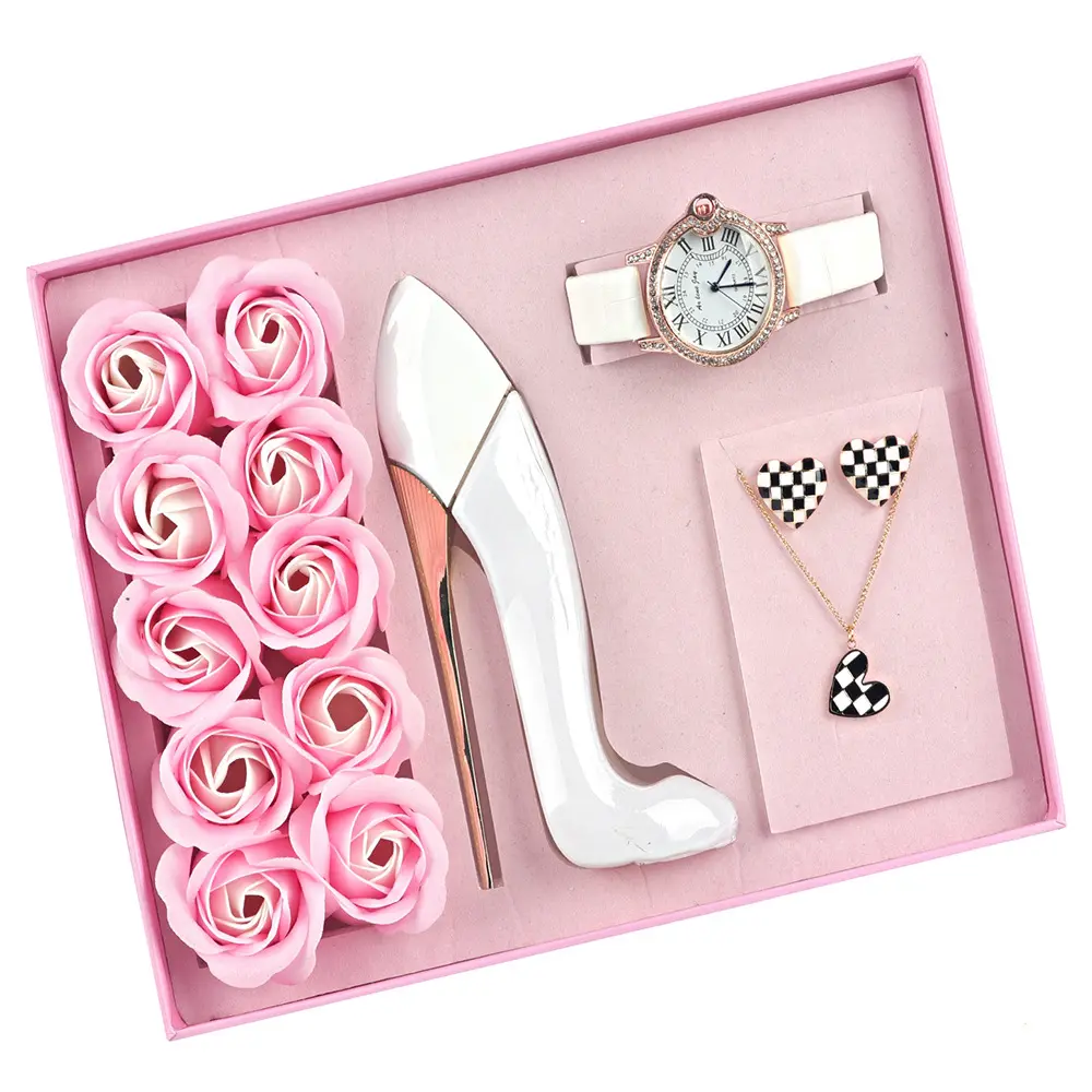 2022 New Fashion Gifts for Best Friends and Girlfriends Birthday Gift Box Quartz Watch Set