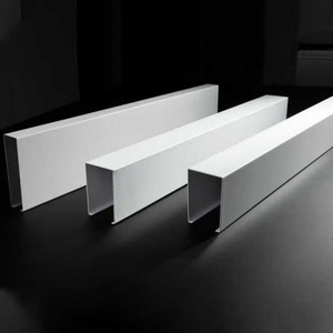 Plafond en aluminium à grille carrée ondulée <span class=keywords><strong>60x60</strong></span> avec profilés en aluminium imitation bois - Product Image 1