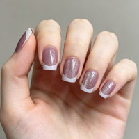 Faux ongles carrés courts à paillettes nude en ABS, style French Tip, à appliquer sur les doigts, vente en gros avec carte de présentation